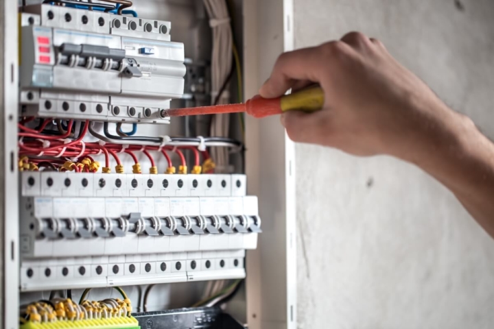 Is a fuse box in a home a bad thing